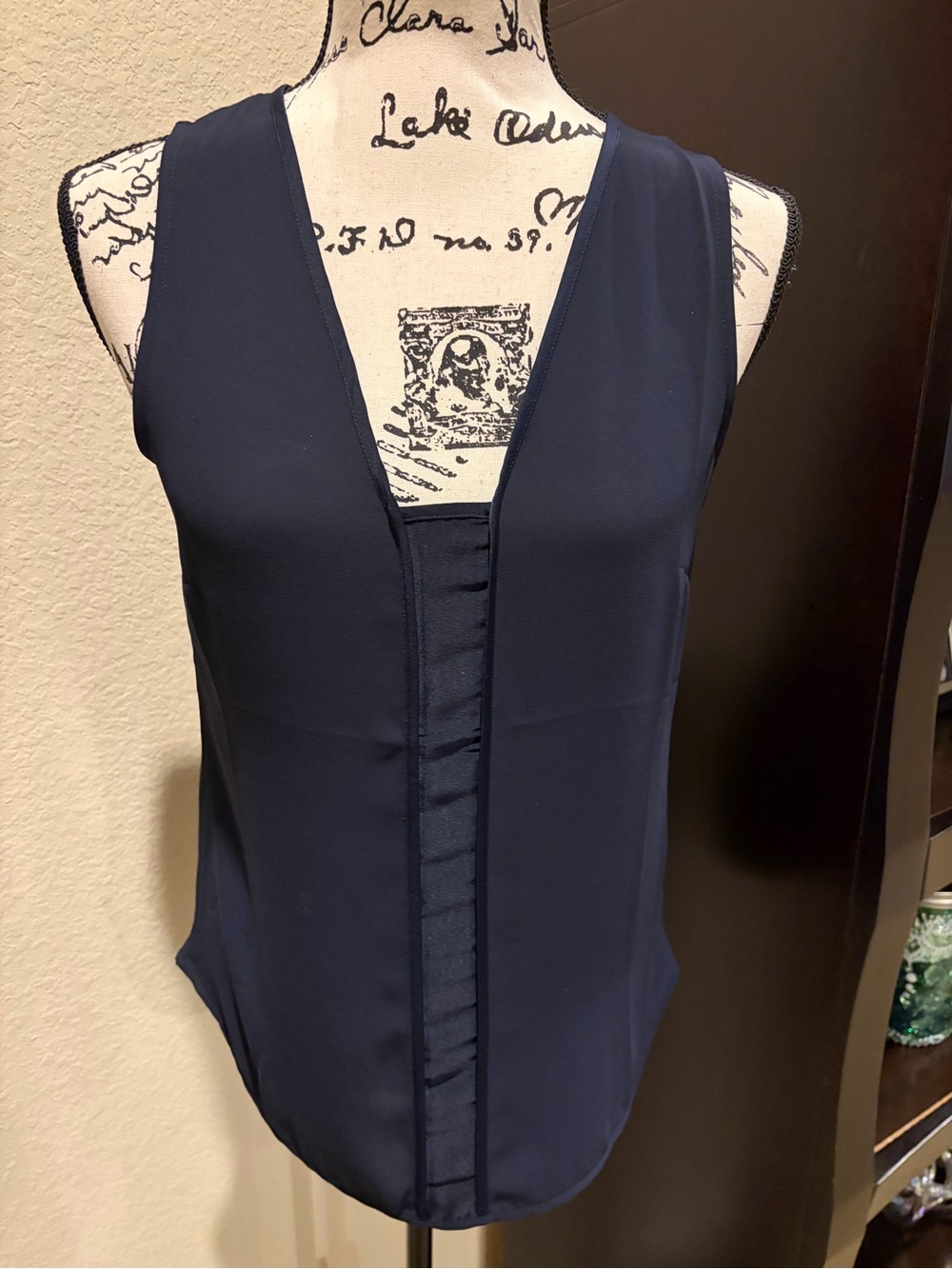 Banana Republic Navy V-Neck Sleeveless Camisole